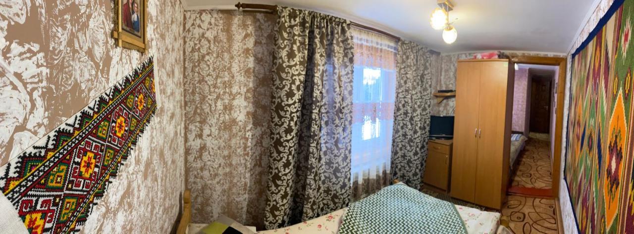 Hotel Sadiba Rozchil Yablunytsya Esterno foto